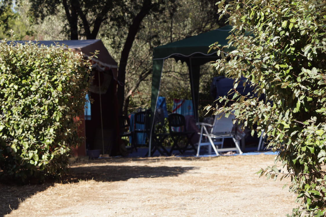 Emplacement camping caravane 6 ampères à Saint Cyr sur Mer