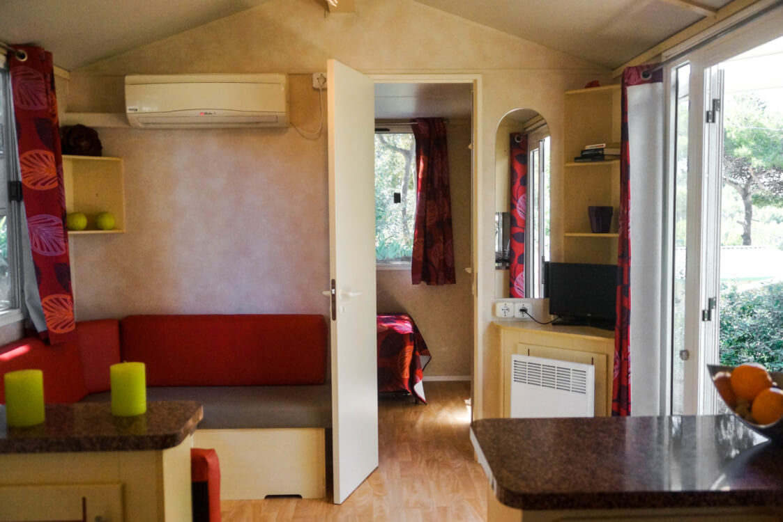 Intérieur Mobil home Six Fours en camping 4 étoiles à Saint Cyr sur Mer