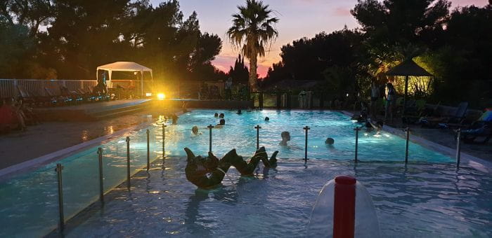 Emplacement tente 6 personnes à Saint Cyr sur Mer