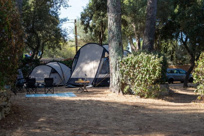 Emplacement tente 6 personnes à Saint Cyr sur Mer