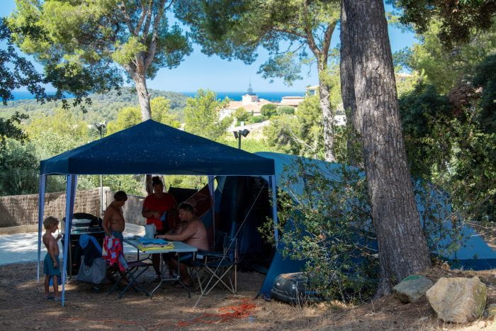 Emplacement tente 6 personnes à Saint Cyr sur Mer